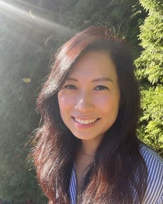 Photo of Jenna Lee-Yun