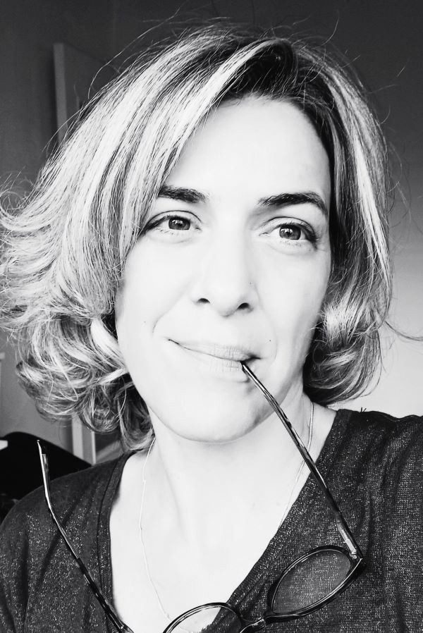 Éva Bensard