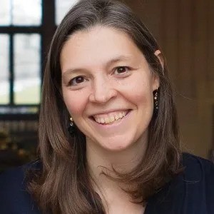 Photo of Amy Pixton